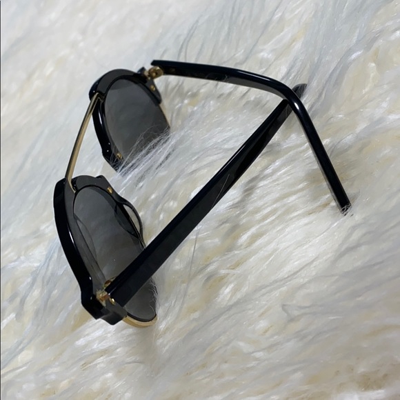 Designer glasses - Picture 2 of 5